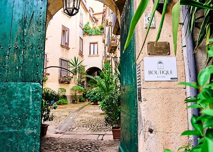 Boutique Suites - Palazzo Rodotà 1683